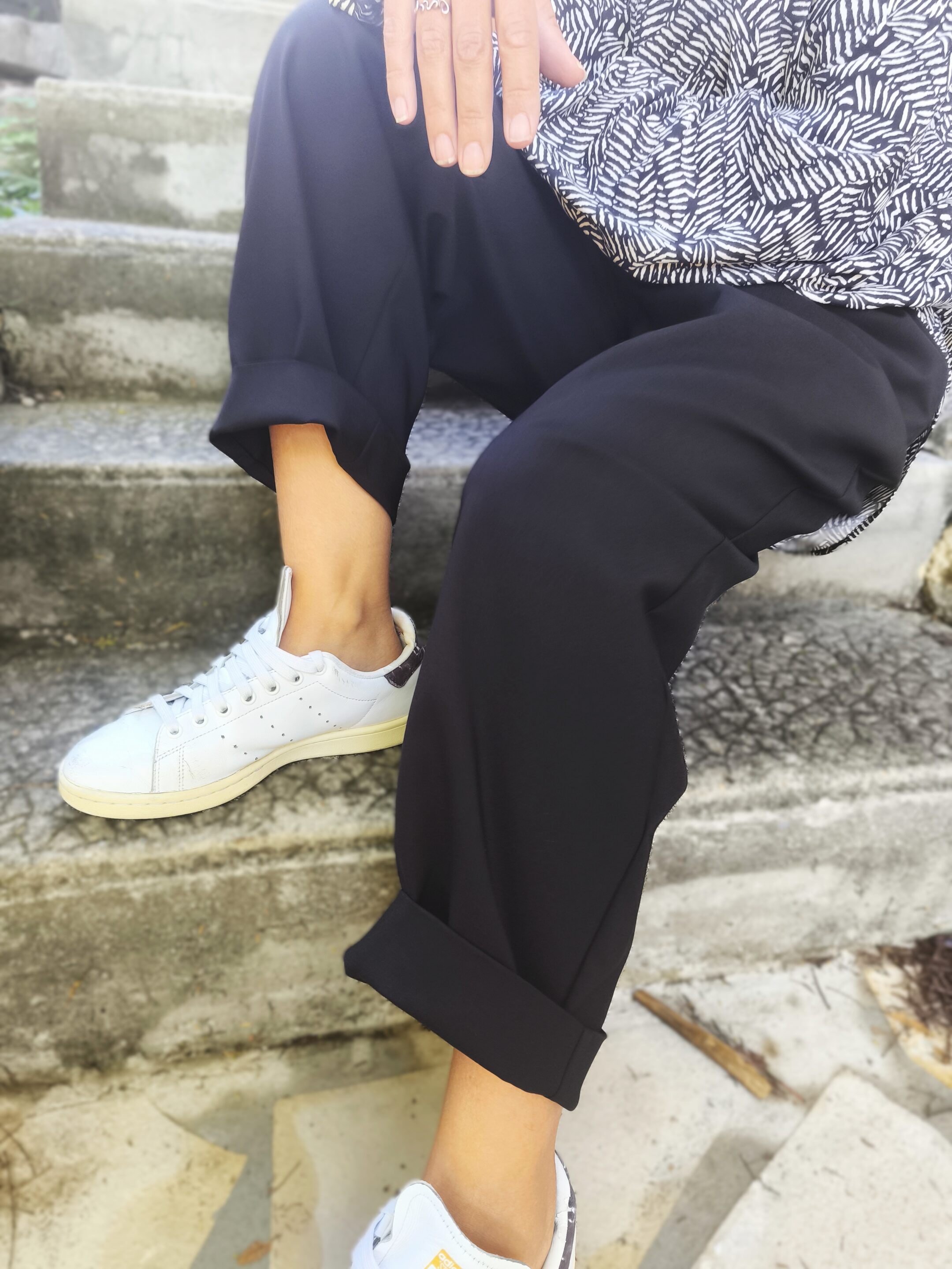 zoom bas de pantalon avec revers