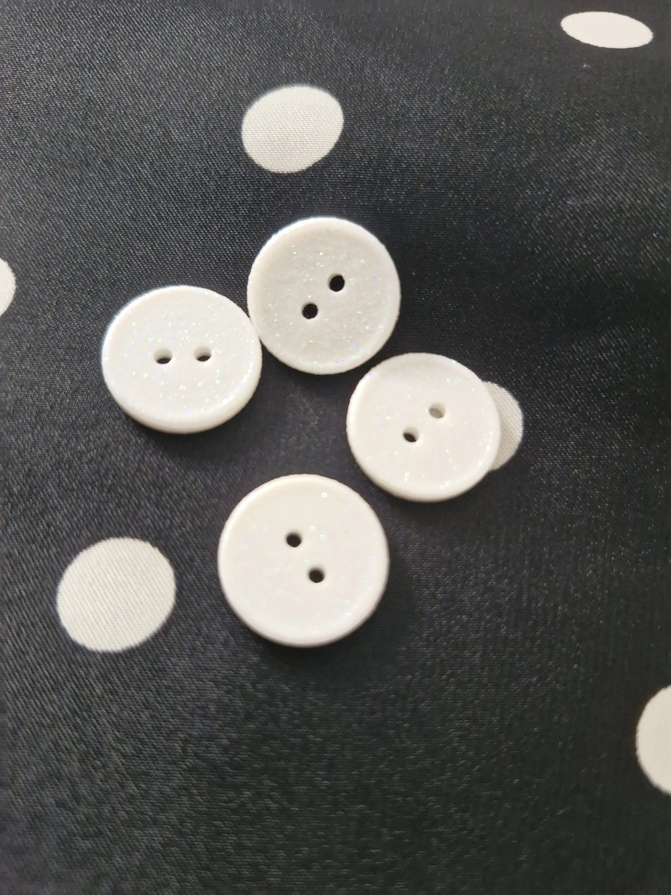 Chemisier Neïla - Satiné - Pois Noir et Blanc – Image 14