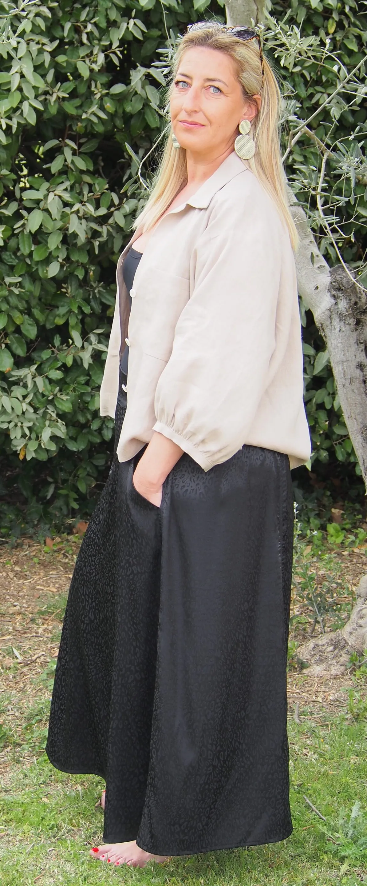 Jupe Pam - Satinée Noire - Motif Ocelot – Image 5