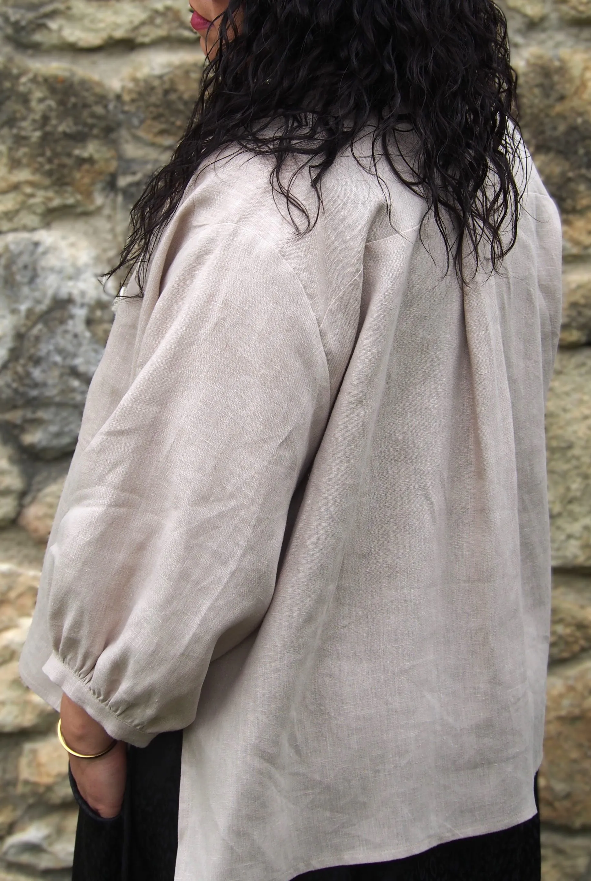 Chemisier Neïla - Couleur Sable - Lin 100% – Image 9