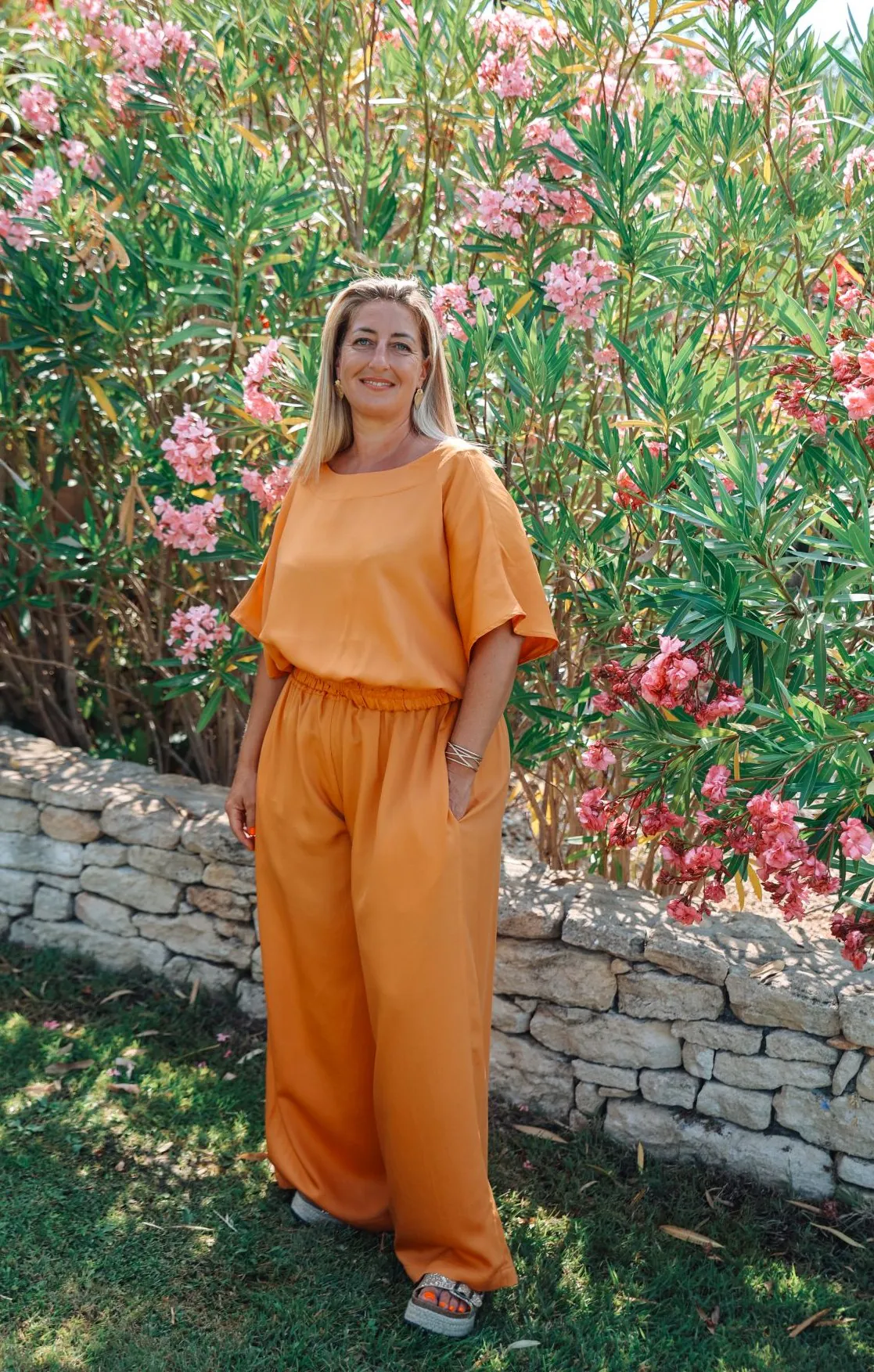 pantalon fluide et large orange
